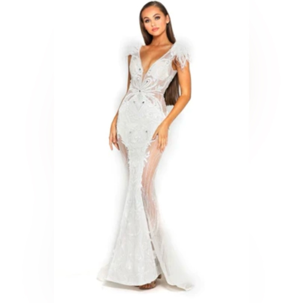 Portia & Scarlett PS1986 FUFU GOWN White